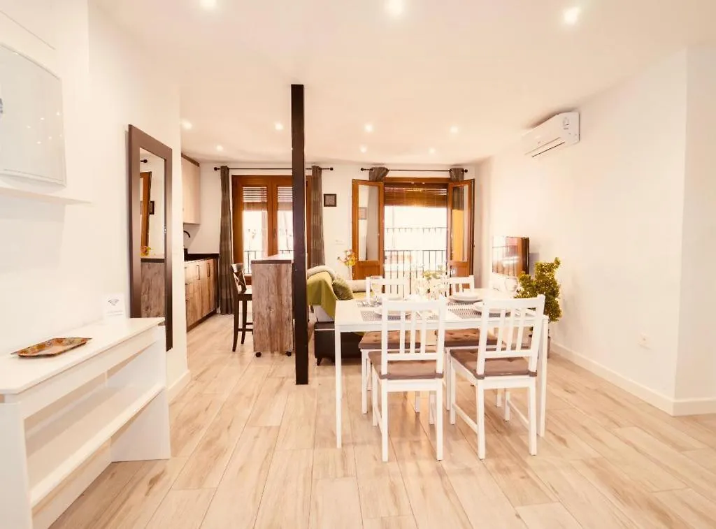 Precioso Piso En Pleno Centro Con Parking Opcional location